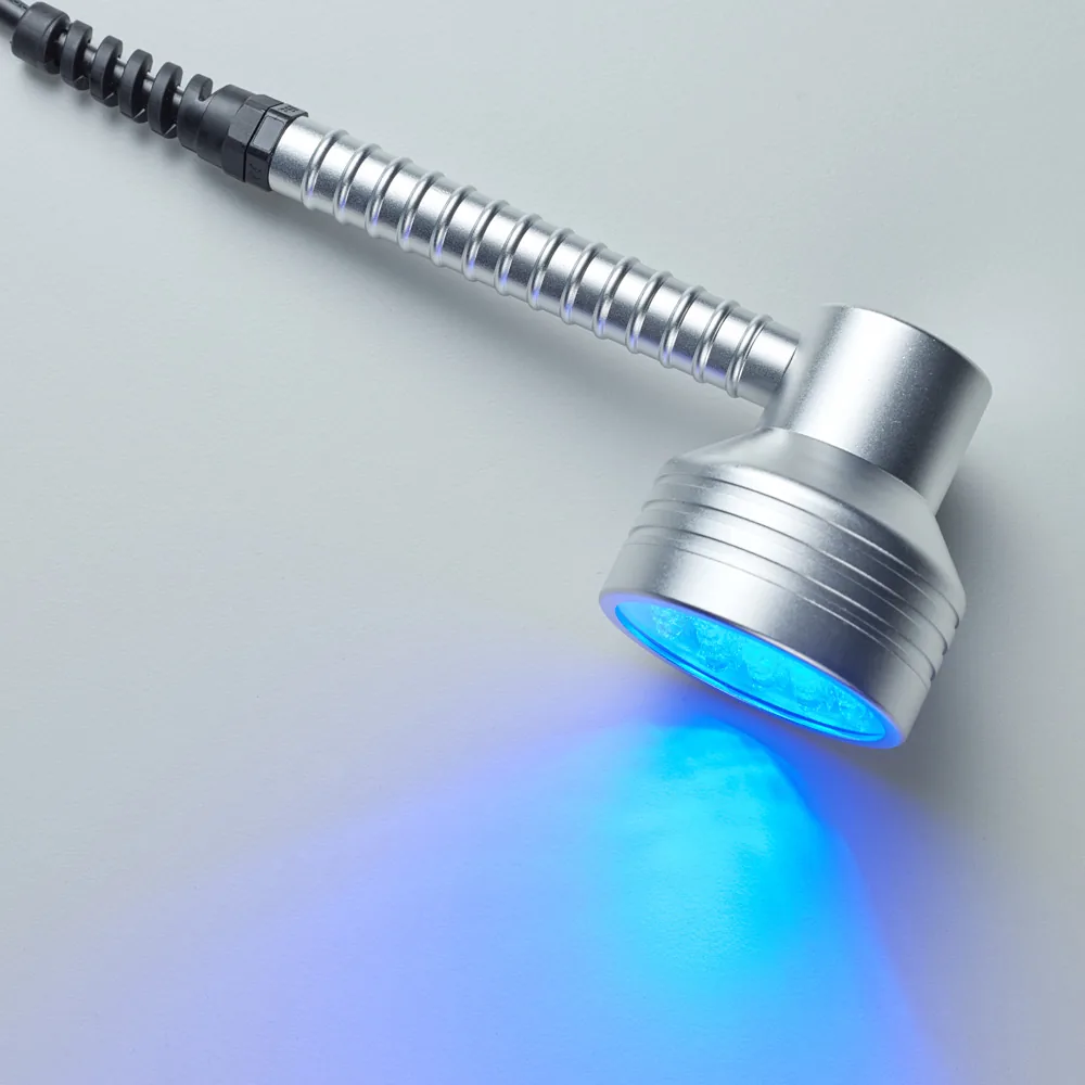 LED-Applikator mit blauem Licht, Originalfoto